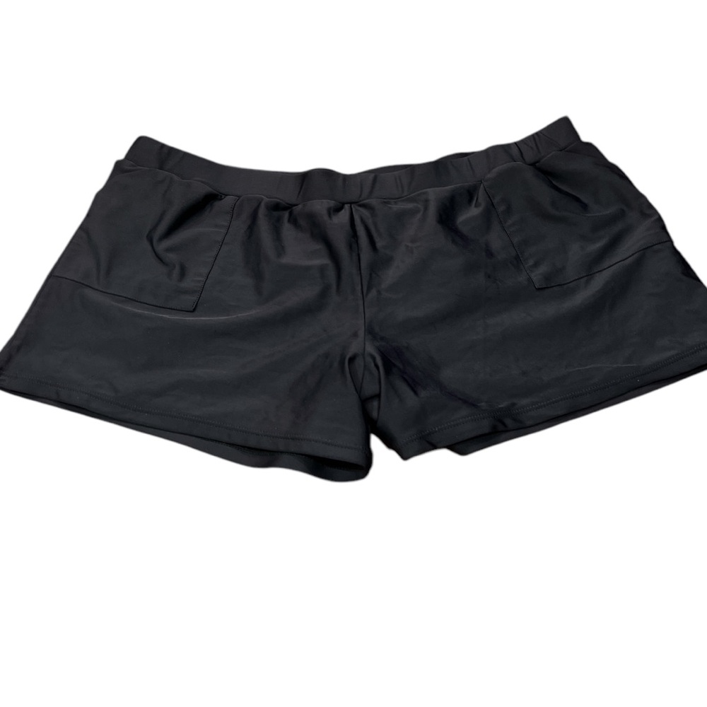 WOMENS BLACK FLATTERING SWIM SHORTS size 26